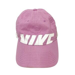 Nike Heritage 86 Women's Pink Spellout Adjustable‎ Baseball Hat